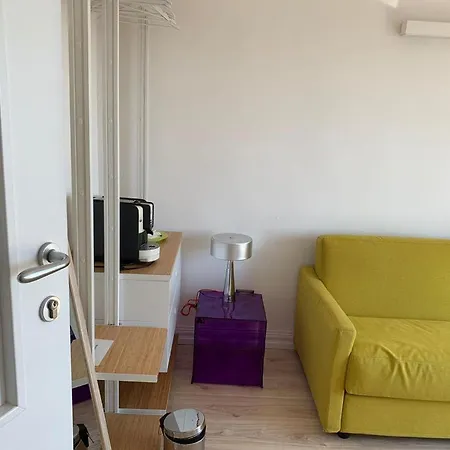 Casamiranapoli Bed & Breakfast 3*