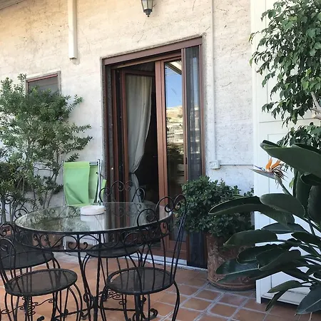 Casamiranapoli Bed & Breakfast Naples