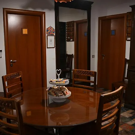 فندق مبيت وإفطار Casamiranapoli 4*