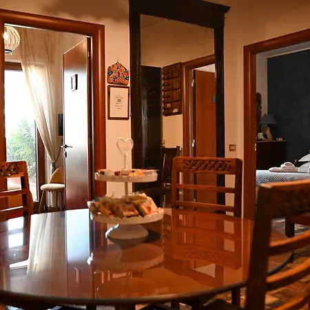 Casamiranapoli فندق مبيت وإفطار نابولي
