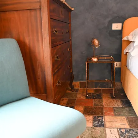 Casamiranapoli فندق مبيت وإفطار نابولي