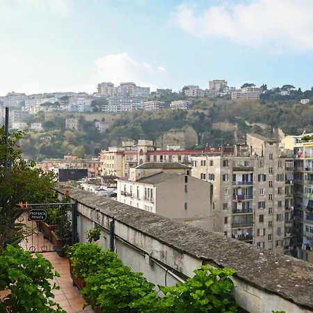 Casamiranapoli فندق مبيت وإفطار نابولي