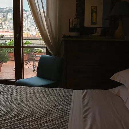 Casamiranapoli فندق مبيت وإفطار 4*