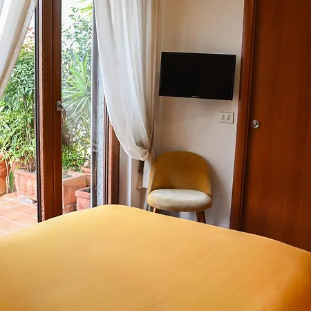 Casamiranapoli فندق مبيت وإفطار