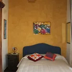 Casamiranapoli Bed & Breakfast 4*