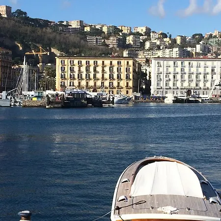 Casamiranapoli فندق مبيت وإفطار