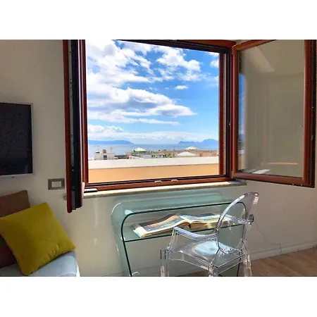 Casamiranapoli فندق مبيت وإفطار نابولي